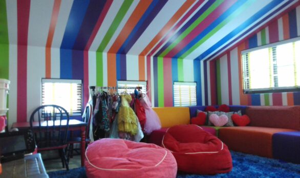 Children's Room Striping - Circus Theme