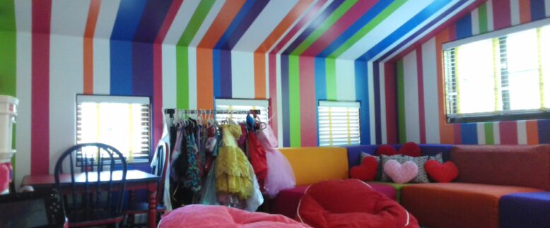 Children's Room Striping - Circus Theme